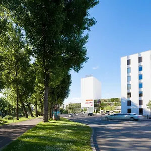 hotel-stucki.hotelsbaselswitzerland.com/